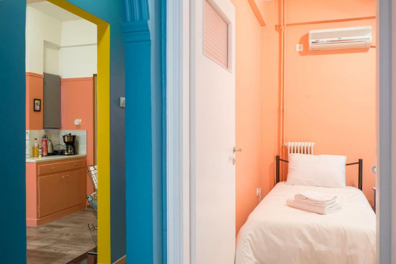 Casa de colores, next to the metro Atenas Exterior foto