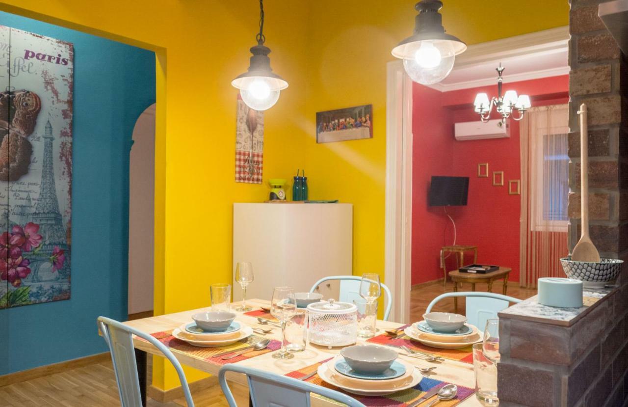 Casa de colores, next to the metro Atenas Exterior foto